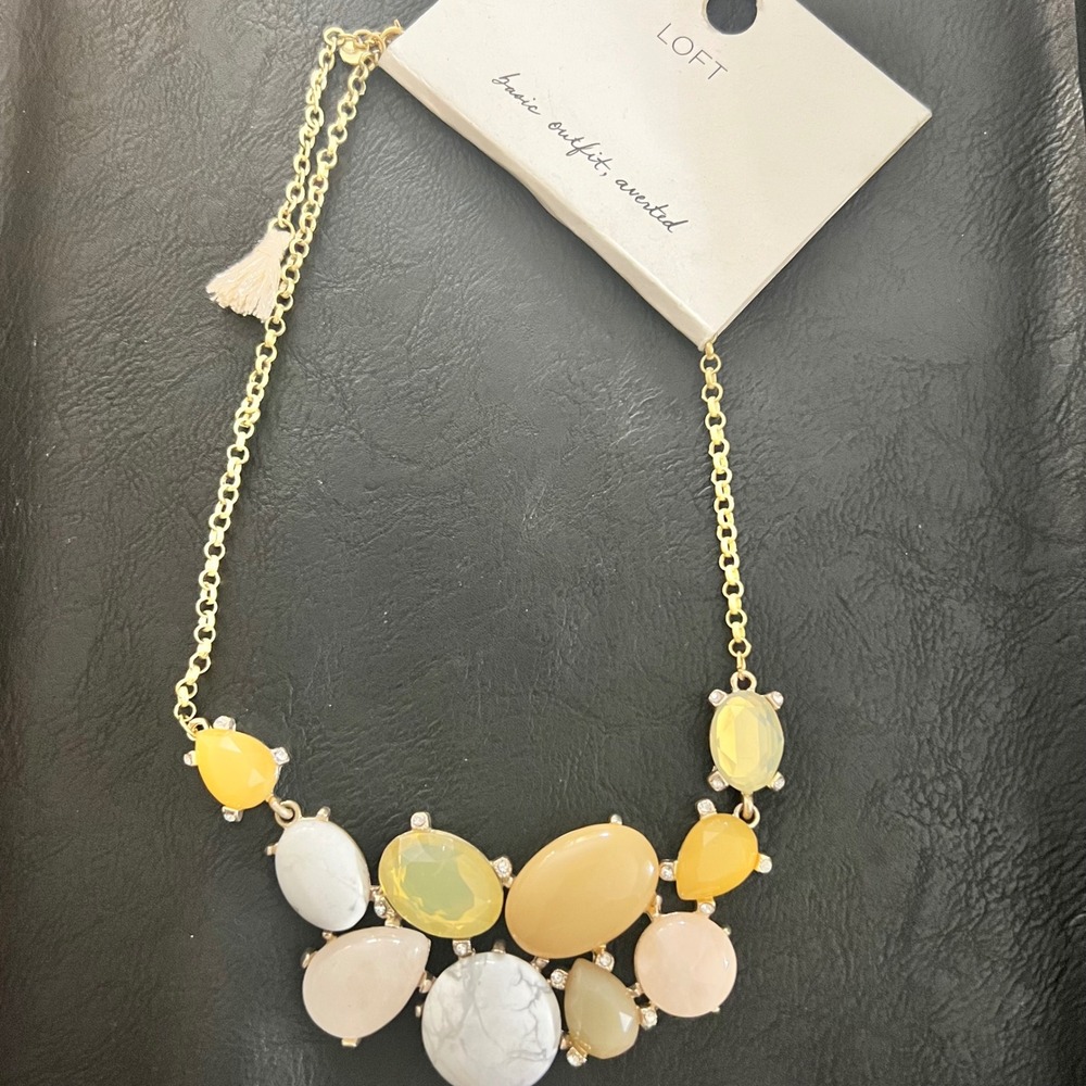 Loft Faux Stone Statement‎ Necklace Gold Tone 14-16.5 Inch Cottagecore